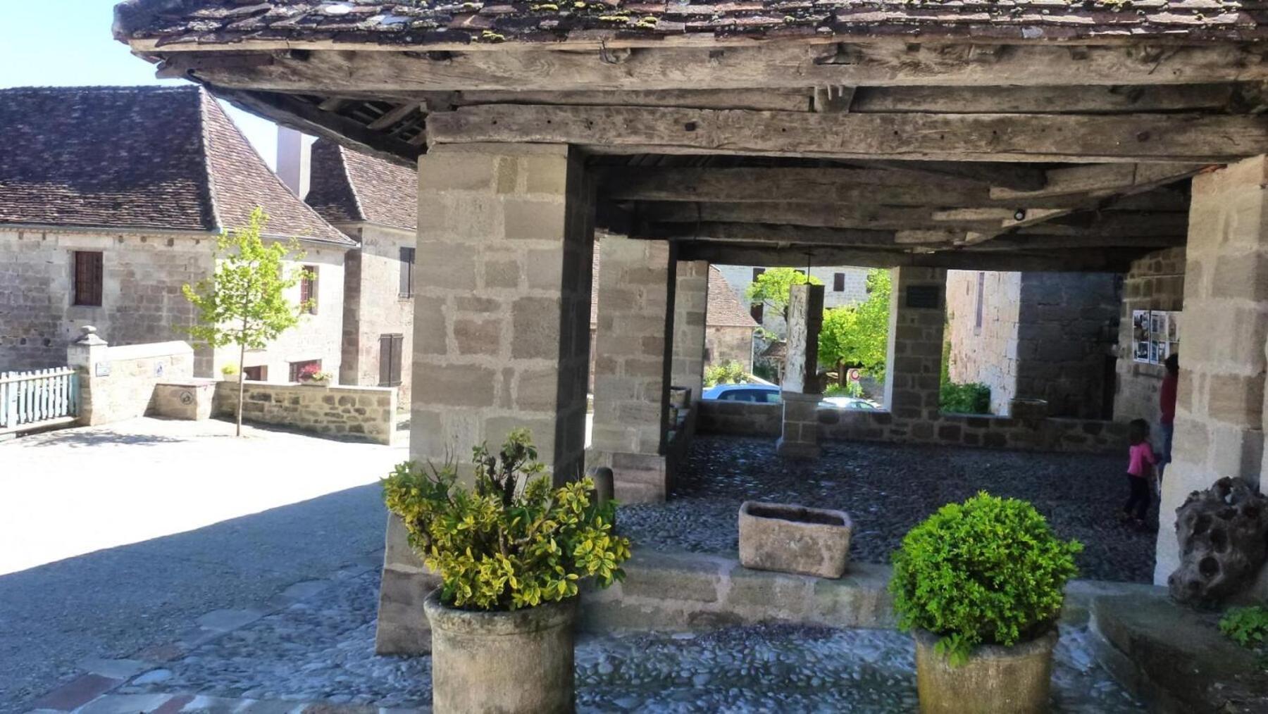 Gite De France A Curemonte 2 Epis - Gite De France 4 Personnes Mae-0004 Εξωτερικό φωτογραφία